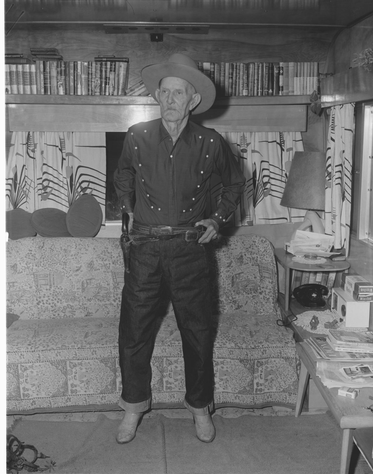 Old Arizona peace officer